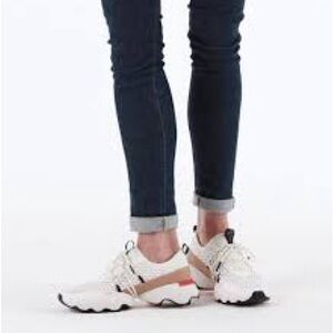 Sorel Kinetic Impact Sneakers 7.5